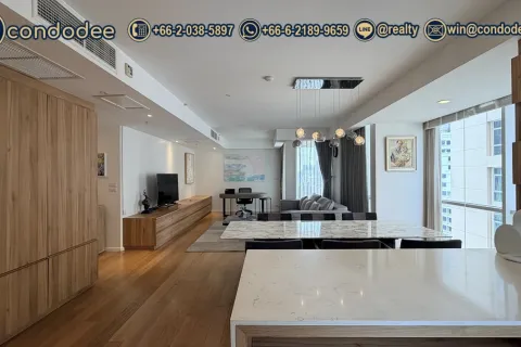 Condo in Bangkok, Thailand, 2 bedrooms № 201881 - photo 18