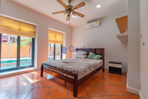 House in Pattaya, Thailand 3 bedrooms № 201877 - photo 28