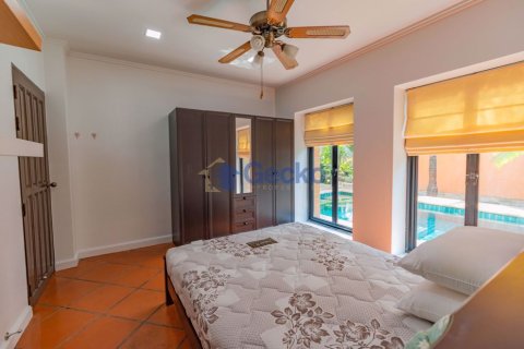 House in Pattaya, Thailand 3 bedrooms № 201877 - photo 30