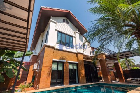 House in Pattaya, Thailand 3 bedrooms № 201877 - photo 6