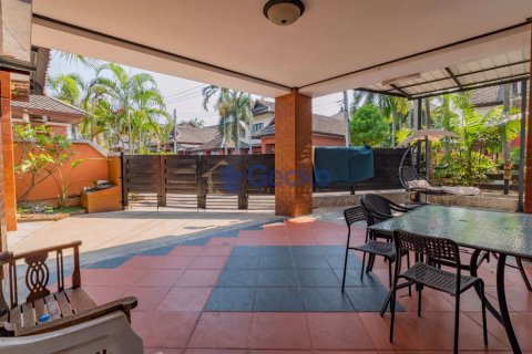 House in Pattaya, Thailand 3 bedrooms № 201877 - photo 29