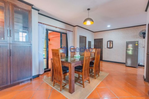 House in Pattaya, Thailand 3 bedrooms № 201877 - photo 22