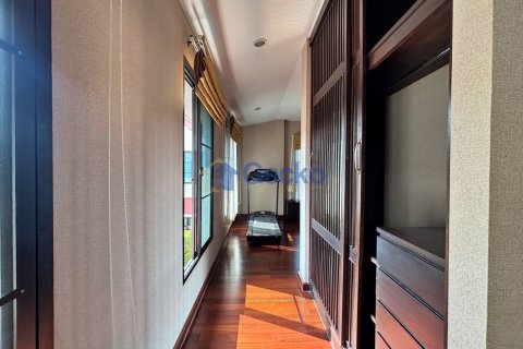 House in Pattaya, Thailand 3 bedrooms № 201878 - photo 24