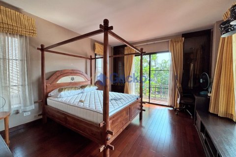 House in Pattaya, Thailand 3 bedrooms № 201878 - photo 15