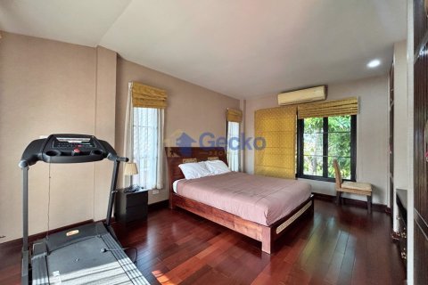 House in Pattaya, Thailand 3 bedrooms № 201878 - photo 19