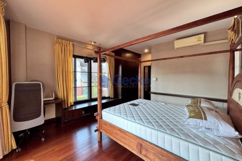 House in Pattaya, Thailand 3 bedrooms № 201878 - photo 16
