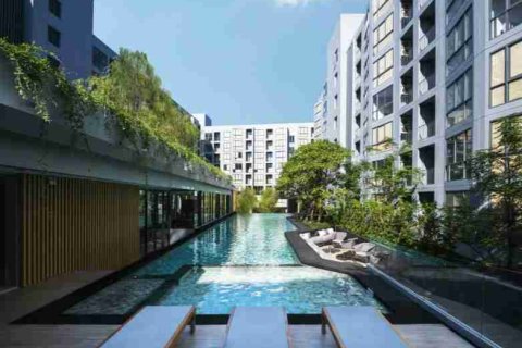 Condo in Bangkok, Thailand, 1 bedroom  № 183972 - photo 2