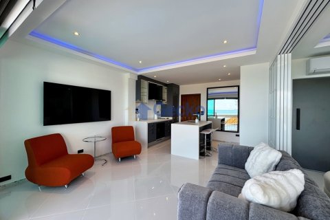 Condo in Pattaya, Thailand, 1 bedroom  № 195793 - photo 4