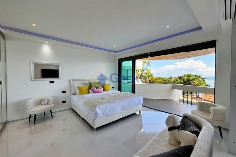 Condo in Pattaya, Thailand, 1 bedroom  № 195793 - photo 12