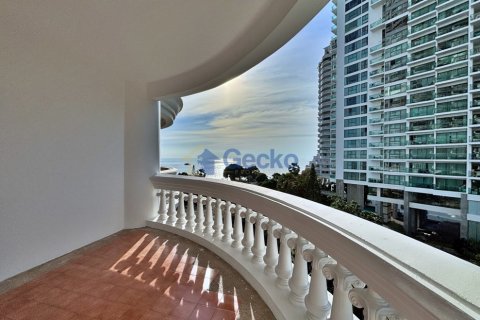 Studio in the Condo in Pattaya, Thailand  № 195797