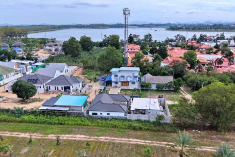 House in Pattaya, Thailand 3 bedrooms № 195796 - photo 17