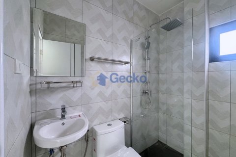 House in Pattaya, Thailand 3 bedrooms № 195796 - photo 9