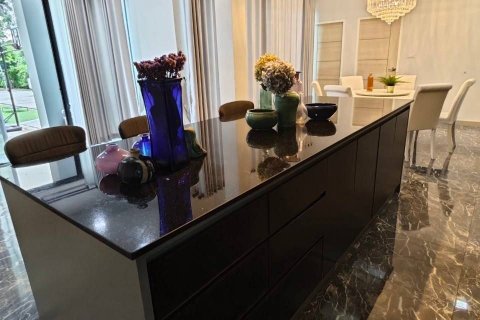 Villa in Chiang Mai, Thailand 5 bedrooms № 141414 - photo 8