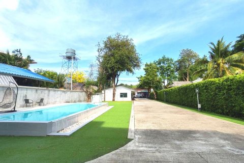 Villa in Chiang Mai, Thailand 5 bedrooms № 141414 - photo 2