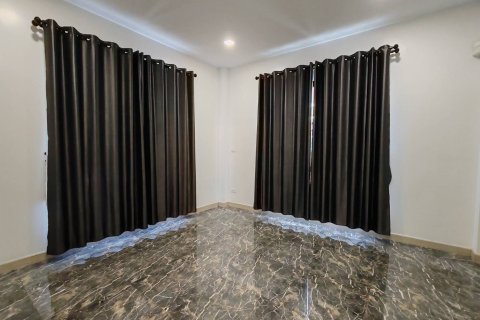 Villa in Chiang Mai, Thailand 5 bedrooms № 141414 - photo 18