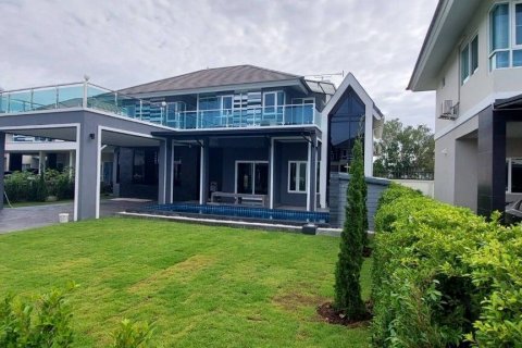 House in Chiang Mai, Thailand 4 bedrooms № 137448 - photo 16