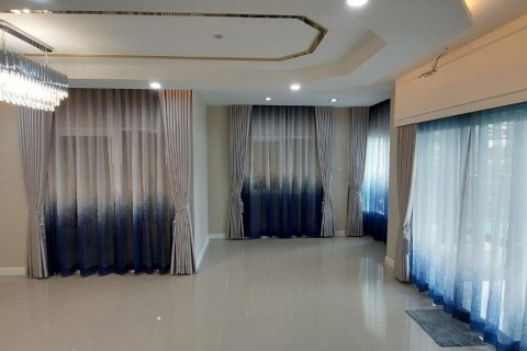 House in Chiang Mai, Thailand 4 bedrooms № 137448 - photo 3