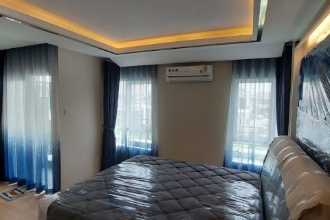 House in Chiang Mai, Thailand 4 bedrooms № 137448 - photo 5