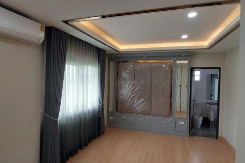 House in Chiang Mai, Thailand 4 bedrooms № 137448 - photo 9