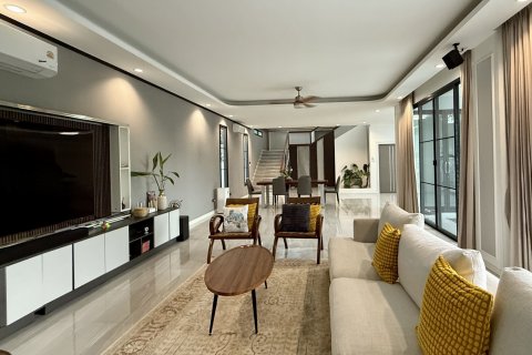 Villa à Chiang Mai, Thaïlande 4 chambres № 137579 - photo 6