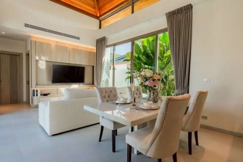 Villa in Phuket, Thailand 3 bedrooms № 137581 - photo 8