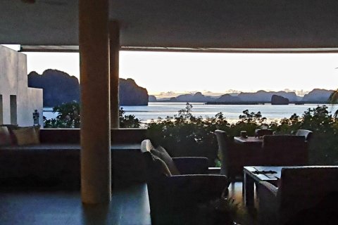 Villa in Ao Luek, Thailand 7 bedrooms № 137578 - photo 8