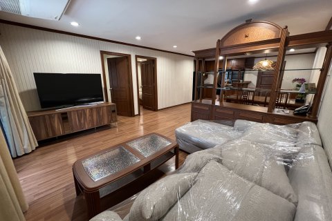 Condo à Watthana, Bangkok, Thaïlande, 2 chambres  № 160583 - photo 7