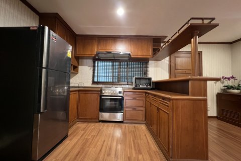 Condo à Watthana, Bangkok, Thaïlande, 2 chambres  № 160583 - photo 4