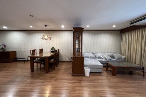 Condo à Watthana, Bangkok, Thaïlande, 2 chambres  № 160583 - photo 6