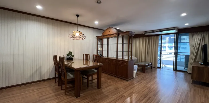 Condo à Watthana, Bangkok, Thaïlande, 2 chambres  № 160583