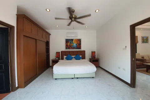 Villa à Hua Hin, Thaïlande 4 chambres № 160580 - photo 10