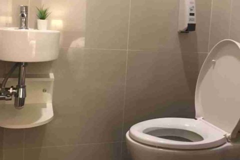 Condo in Bangkok, Thailand, 2 bedrooms  № 183662 - photo 12
