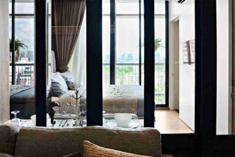 Condo in Bangkok, Thailand, 1 bedroom  № 183657 - photo 9
