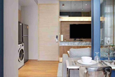 Condo in Bangkok, Thailand, 1 bedroom  № 183657 - photo 13