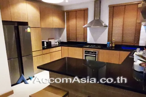Reihenhaus in Khlong Toei, Bangkok, Thailand 6 Schlafzimmer № 216322 - Foto 3