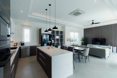 Villa in Hua Hin, Thailand 3 Schlafzimmer № 221928 - Foto 14