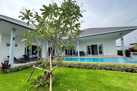 Villa in Hua Hin, Thailand 3 Schlafzimmer № 221926 - Foto 2