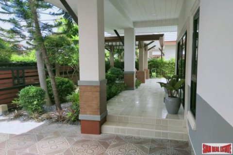 Villa in Pattaya, Thailand 2 bedrooms № 194105 - photo 4