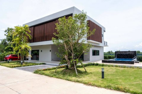 House in Chiang Mai, Thailand 13 bedrooms № 121866 - photo 15