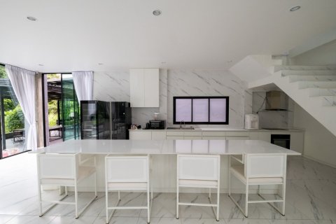 House in Chiang Mai, Thailand 7 bedrooms № 121796 - photo 9