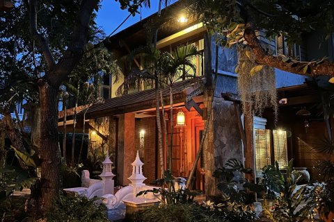 Дом в Чиангмае, Таиланд с 5 спальнями  № 151632 - фото 4