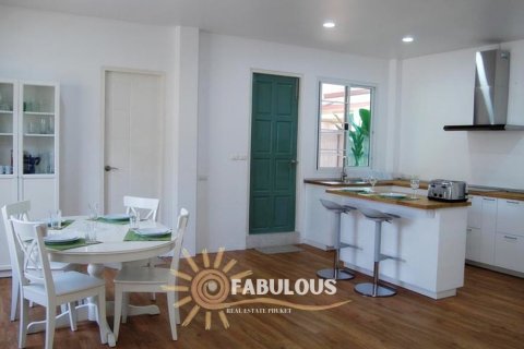 Villa in Rawai, Thailand 3 bedrooms № 179327 - photo 6