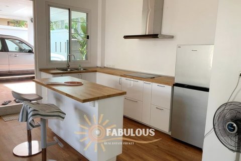 Villa in Rawai, Thailand 3 bedrooms № 179327 - photo 3