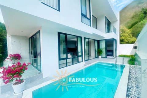 Villa in Kata, Thailand 3 bedrooms № 179323 - photo 2