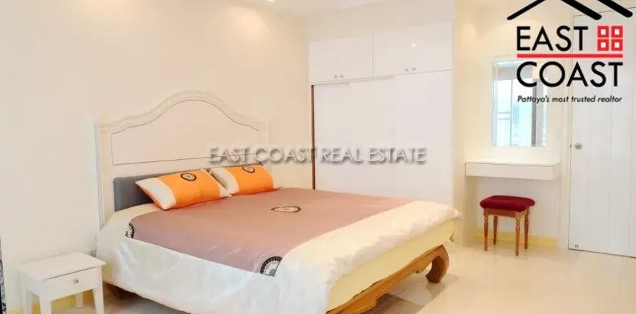 Condominio de 2 dormitorios en Pattaya, Tailandia № 213624