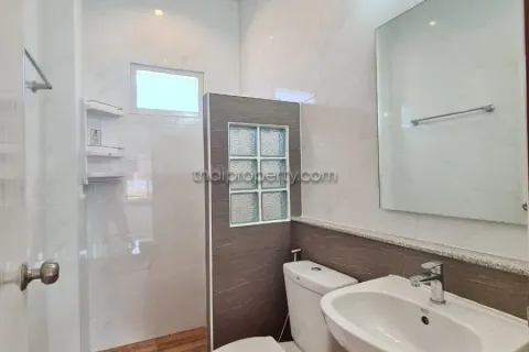 Casa de 3 dormitorios en Pattaya, Tailandia № 213622 - foto 14