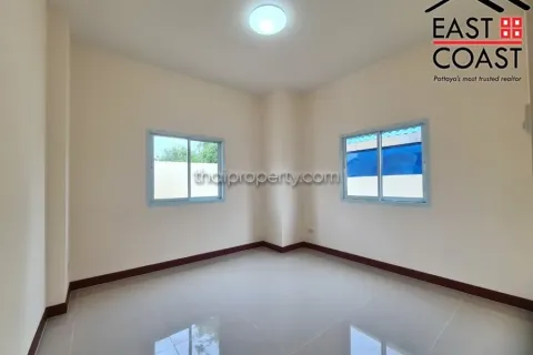 Casa de 3 dormitorios en Pattaya, Tailandia № 213622 - foto 13