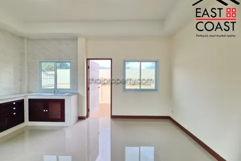 Casa de 3 dormitorios en Pattaya, Tailandia № 213622 - foto 7