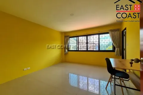 Casa de 4 dormitorios en Pattaya, Tailandia № 213621 - foto 21
