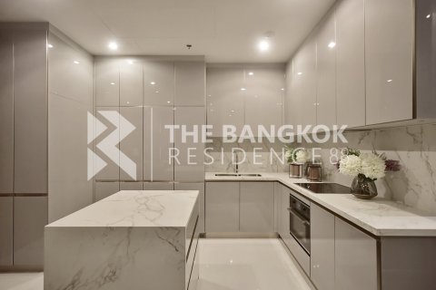 Condo in Bangkok, Thailand, 2 bedrooms № 184659 - photo 6